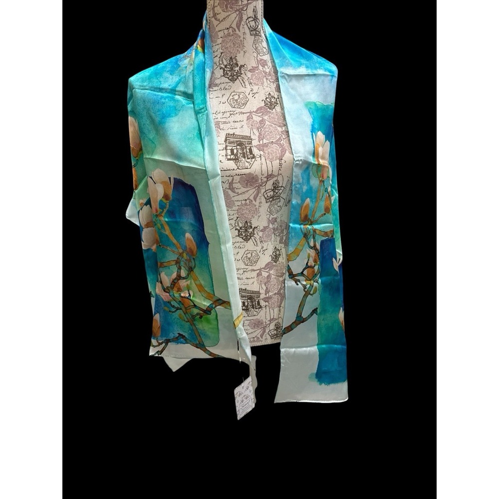 Elegant 100% silk scarf Mulberry blue silk scarf with tags Smi& Love Floral NWT